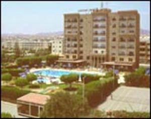 Castle Hotel Apts Limisso Esterno foto